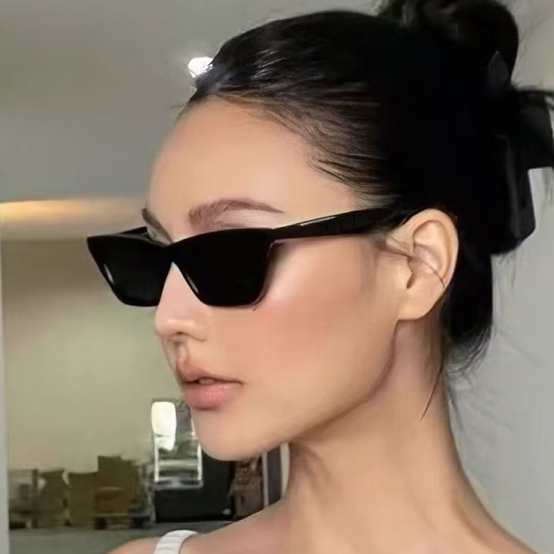 แว่นกันแดดทรงแคทอายสีดำ แฟชั่น - Sunglasses Cat Eye บทวิจารณ์และราคา